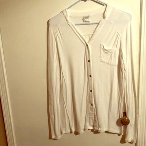 Women’s long sleeve white, button down top